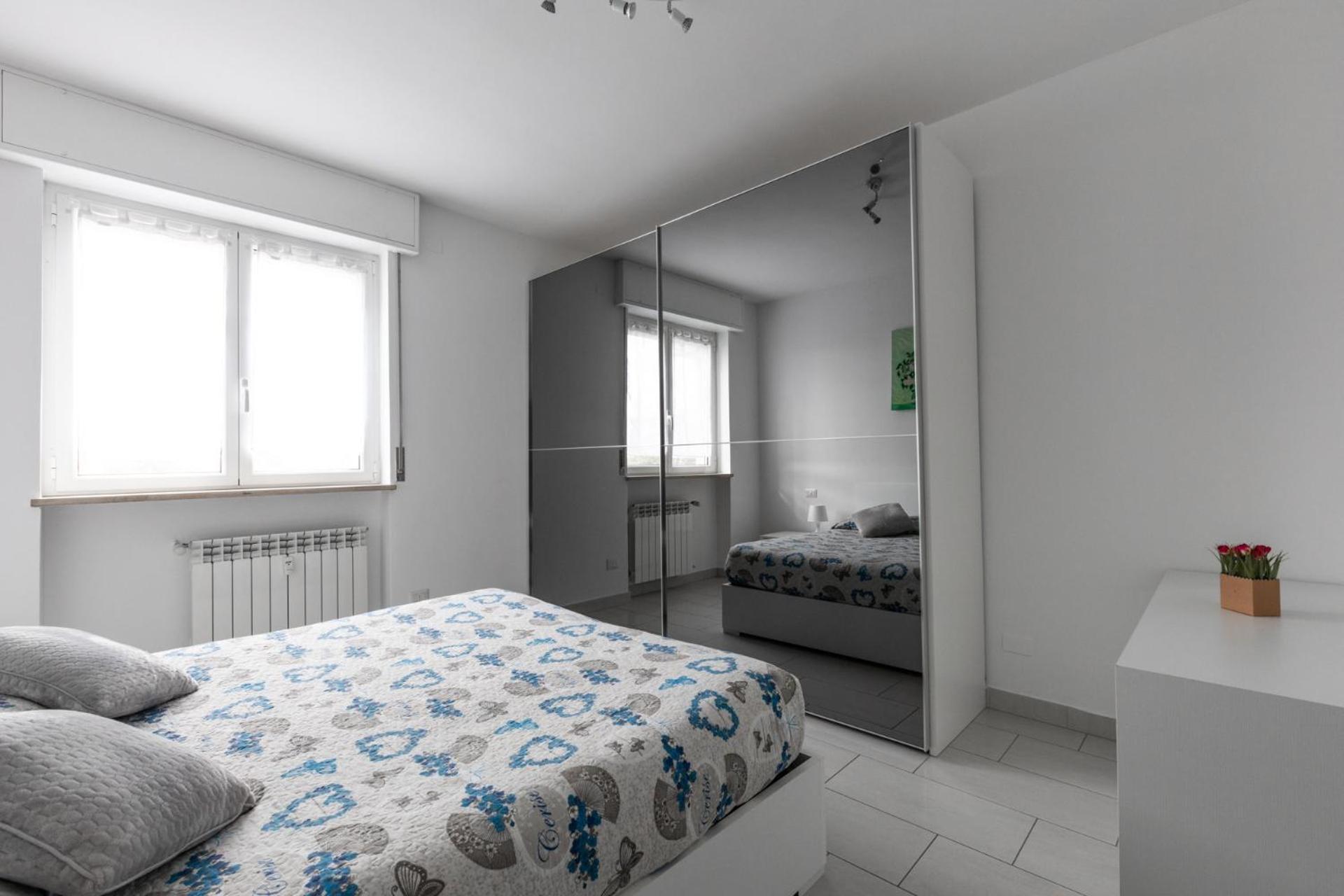 Bisceglie Mm Balcony King * Mailand